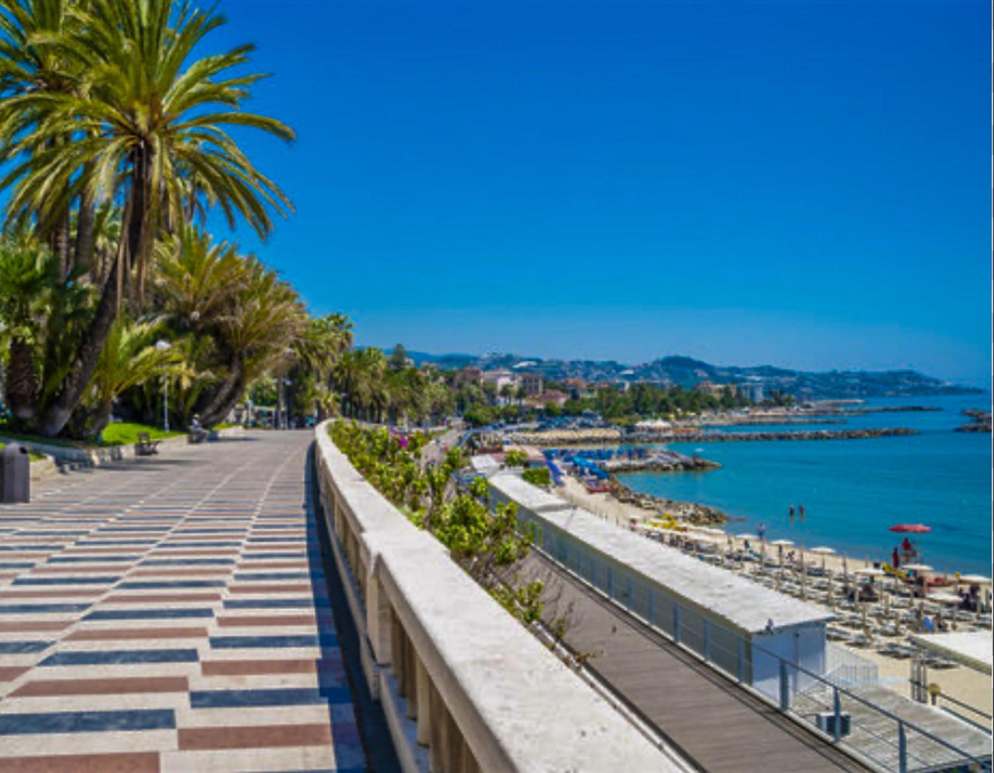 La Magia Del Mare Bed & Breakfast Sanremo Bagian luar foto